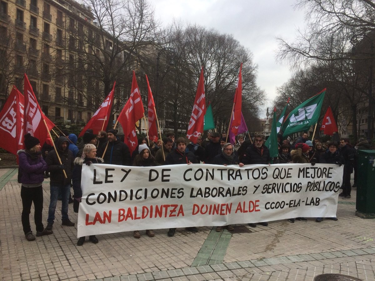 Kontratu Publikoen Legean klausula sozialak nahi dituzte sindikatuek