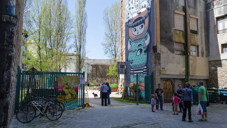 Estalpea ezarri dute Piparrika hiri baratzaren gunean