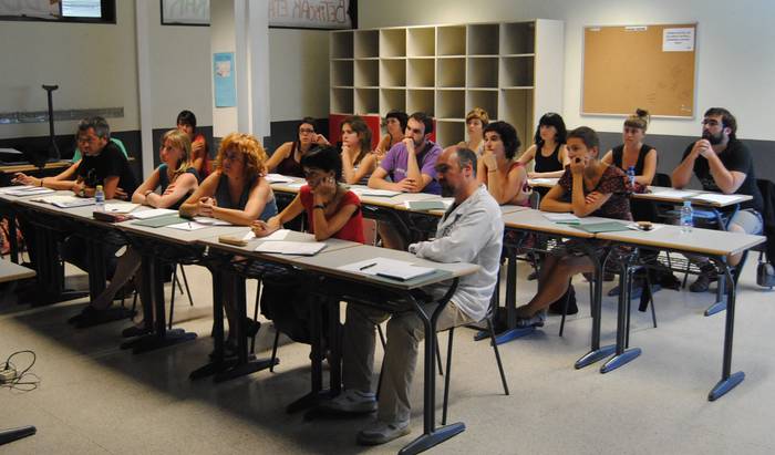 Lau ikastaro berri eskainiko ditu UEUk Iruñean otsailaren 20tik aurrera