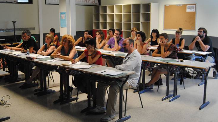 Lau ikastaro berri eskainiko ditu UEUk Iruñean otsailaren 20tik aurrera