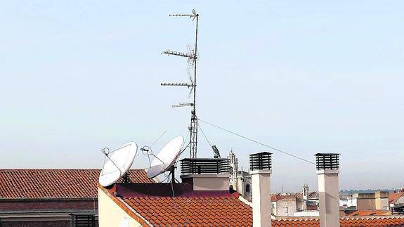 13.000 eraikinek telebista antenak egokitu beharko dituzte, 5G teknologiaren iritsieraren ondorioz