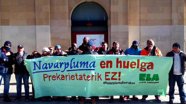 Navarpluma: 22 eguneko greba duintasuna aldarrikatuz