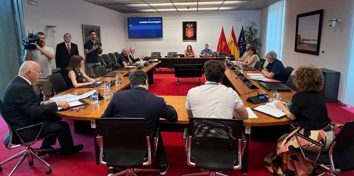 40 pertsonak joan beharko dute Cerdan auziaren ingurumarian parlamentuan abian den ikerketa batzordera