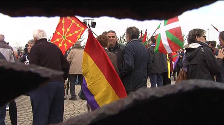 Emakume errepresialiatuen omenez