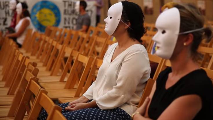 Estatuek errefuxiatuen harrerarako konpromisoak bete ez dituztela salatu dute