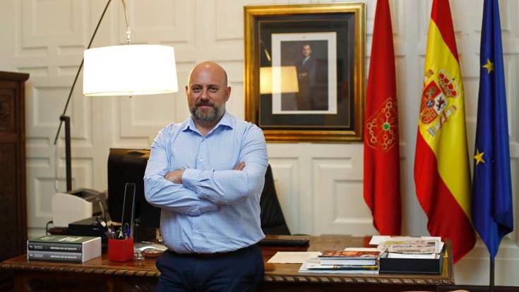 Arastik ez du adingabearen kolpatzeaz azalpenik emanen