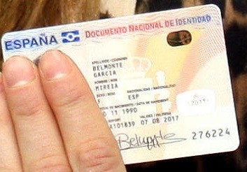 Nafarroan, nortasun agiri berria ele biz egiterik ez