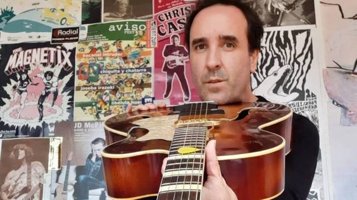 Joseba Irazoki: “Martxoan kaleratuko dut ‘Gitarra Onomatopeikoa’ seriearen azken diskoa”