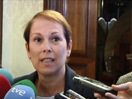 Uxue Barkos: "Jai zoriontsuak opa dizkiet denoi"