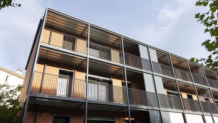 Hamabi etxebizitza domotiko prest daude Arrotxapeko San Pedron