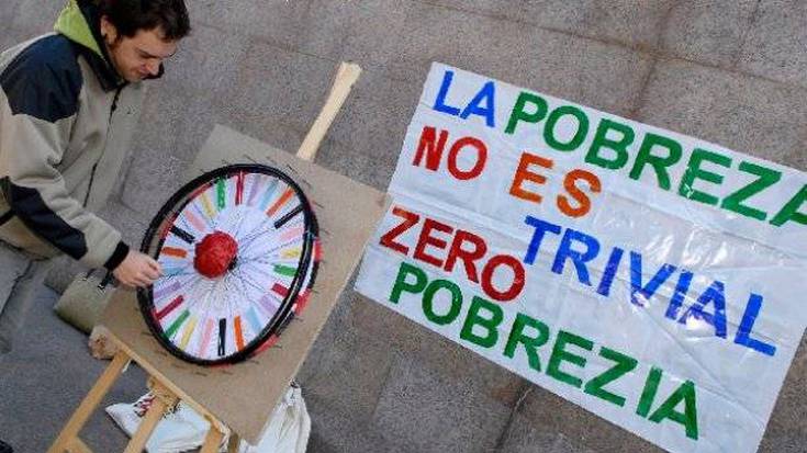 Pobrezia larria hirukoiztu egin da Nafarroan