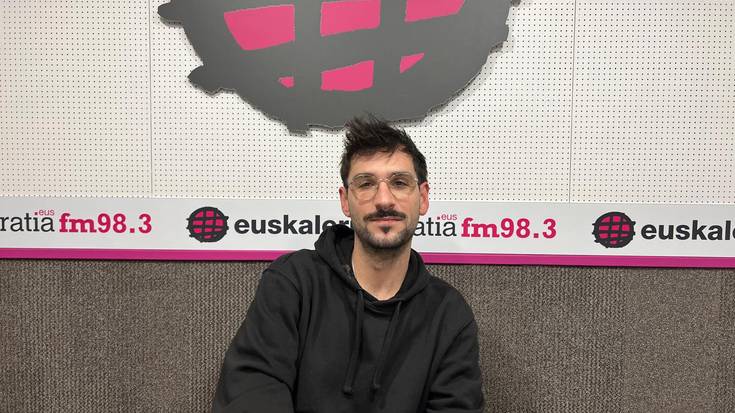 Iñigo Satrustegi: "Irudietatik asko edaten du gaurko poesiak, baita nireak ere"