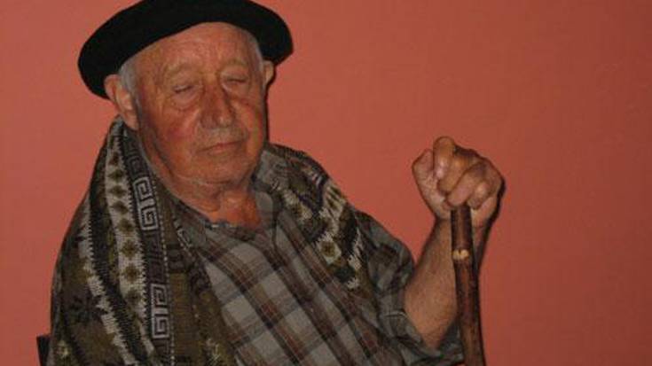 Saturnino Iztueta artzai "ia neolitikoa" hil da