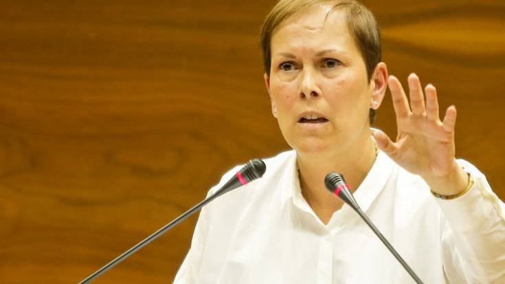 Uxue Barkos: "Gobernuak biktima guztiak hartzen ditu kontuan, UPNk ezin du gauza bera esan"