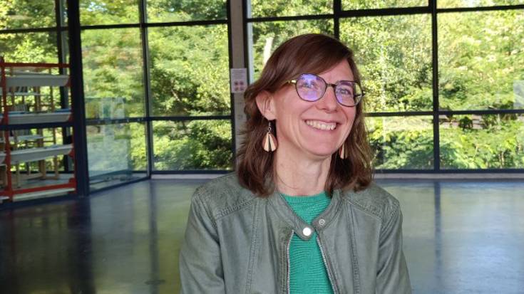 Katixa Dolhare (UEU): “Euskarazko literatura hautaketa ezin da irakaslearen borondatearen esku bakarrik utzi”