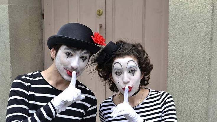 ‘Atsedena behar dugu’ kanpainari berriz helduko dio Iruñeko Udalak