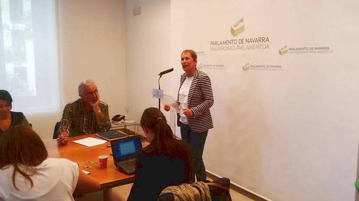 Gobernuak 33 parlamentariren sostengua edukitzea nahi du Barkosek