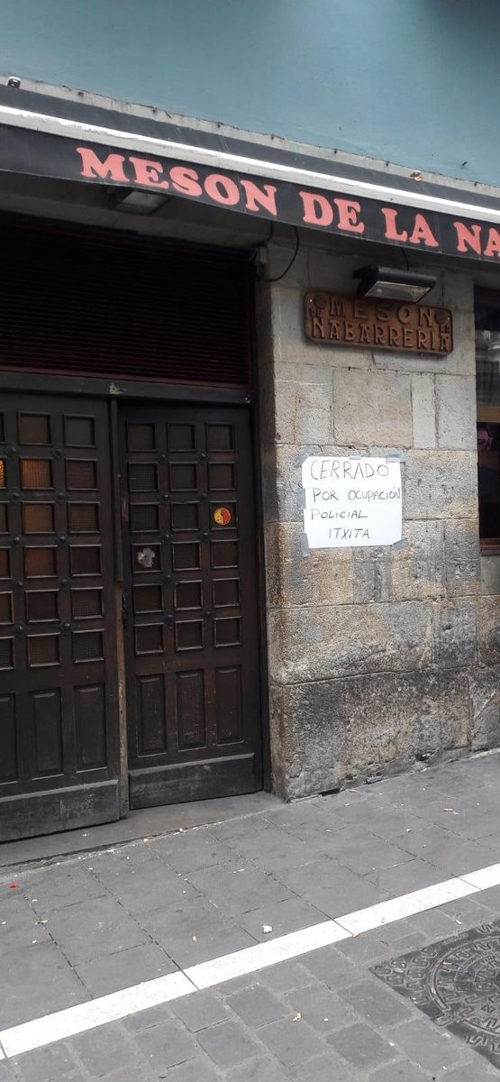 Polizia auzotik joan dadila eskatu dute Iruñeko Alde Zaharreko bizilagunek