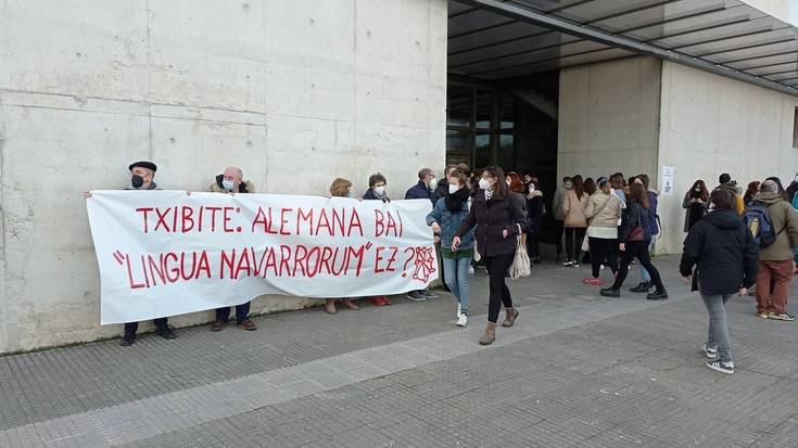 Merezimenduei buruzko Dekretuak Udalei ere eragiten die