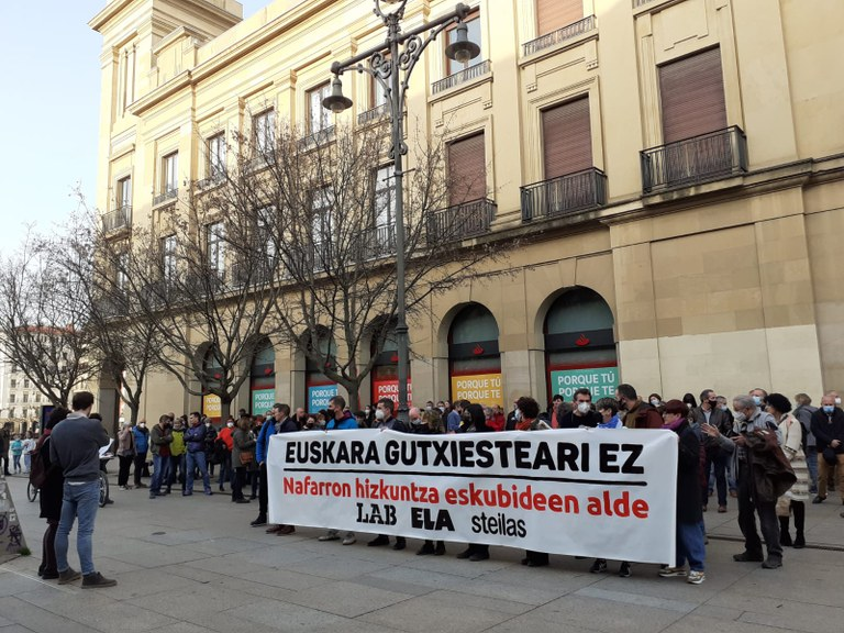 PSNren hizkuntz dekretua: Ez batasunik, ez berdintasunik, ez elkarbizitzarik