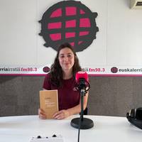 Irati Majuelo: “Emakumeen begi eta oinetatik hiria nola ikusten den ikertu dut”