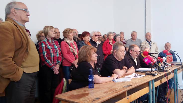 Frankismoan sindikalista izandakoek dikatdura garaiko krimenen aurkako kereilarekin bat egin dute