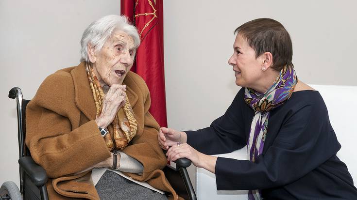 Ezkabako gotorlekuko presoak laguntzen zituen Petra Irigoieni, omenaldia