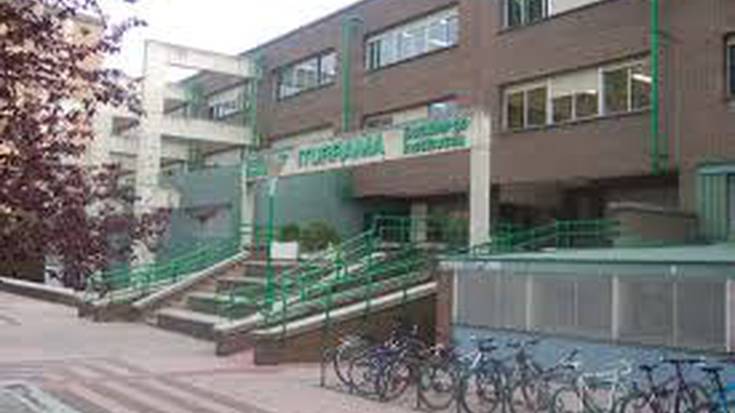 ‘La Gaceta’-k barkamena eskatu die Iturrama Institutuari eta Amaiur Ikastolari