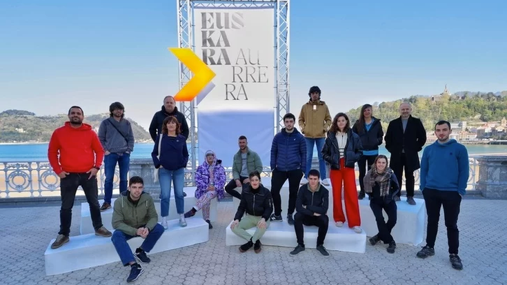 Euskara Aurrera plataformak salatu du "PAI sistema indartzeak kinka are larriagoan" uzten duela euskara