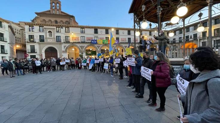 Gerraren aurka protesta antolatu dute Iruñean