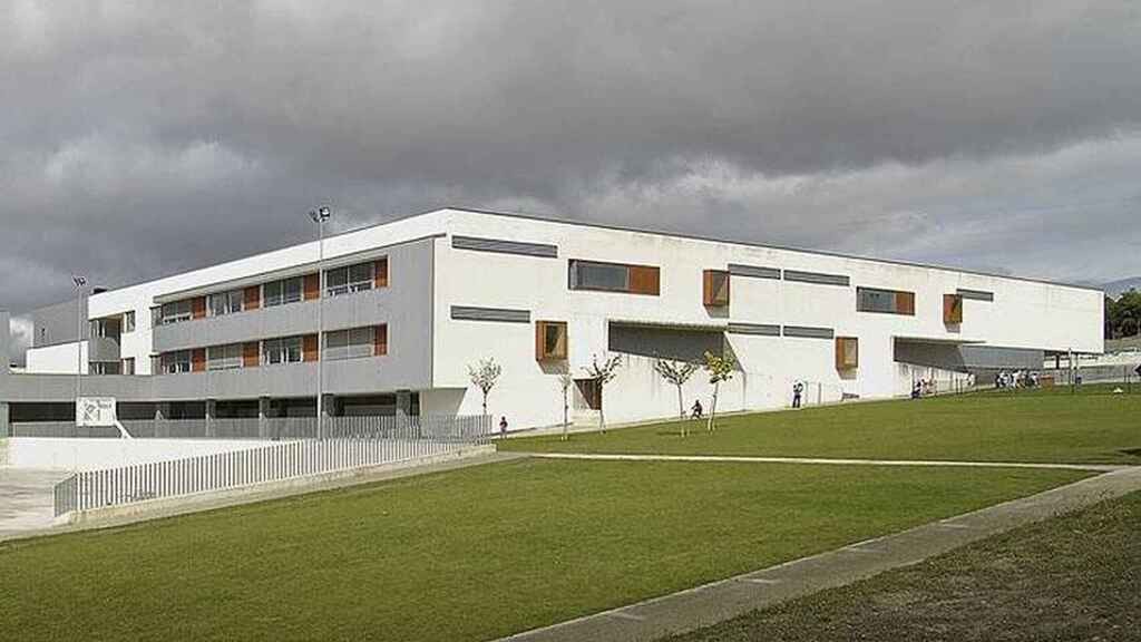 Gimenok El Redin-Miravalles eta Irabia-Izagari ituna kentzeari buruzko azken ebazpenak "Hezkuntzaren lana indartzen" duela adierazi du