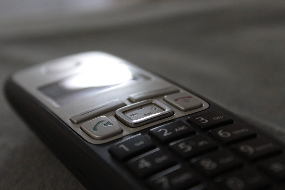 Suizidioak ekiditeko telefono bidezko zerbitzuak 168 pertsonari eskaini die arreta