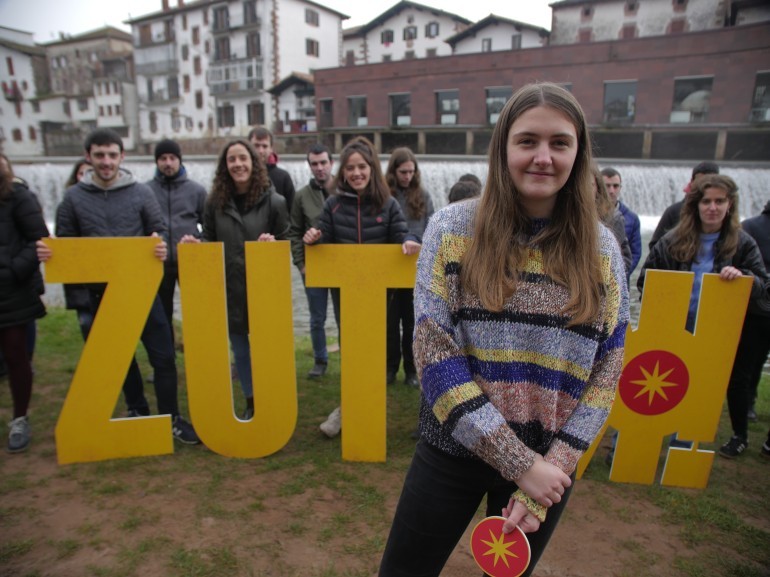 Ernaik 'BostEHun eta zutik!' Gazte Martxaren egitaraua aurkeztu du