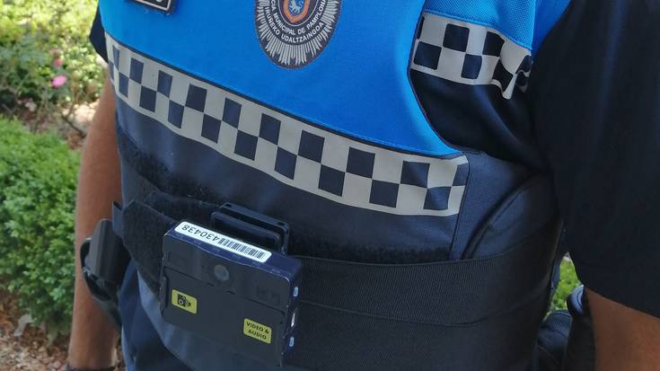 Kamerak eramanen dituzte soinean Iruñeko udaltzainek