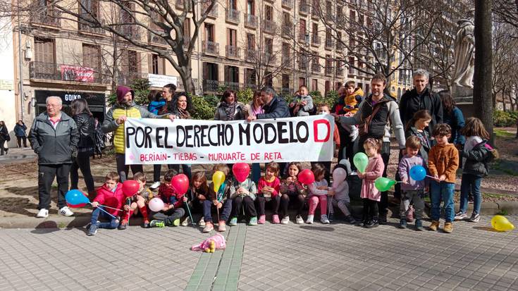 Ikasleak euskaraz hezteko ikastetxe aldaketa eskatu dute Tebas-Muru Artederretako eta Beriaingo familiek