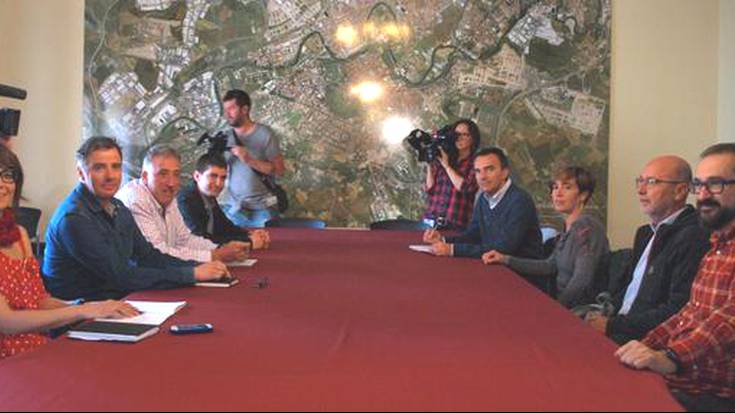 EH Bildu eta Aranzadi berriz batzartu dira Joseba Asironen inbestidura aztertzeko