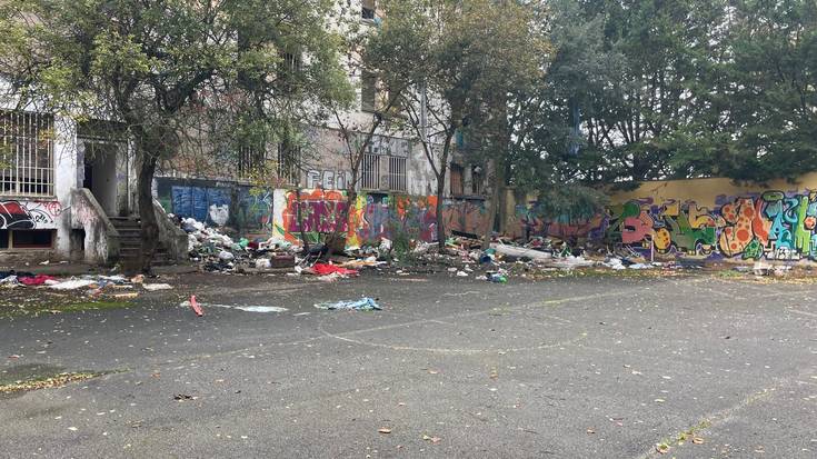 Sutea piztu da Jaso ikastolaren eraikin zaharrean