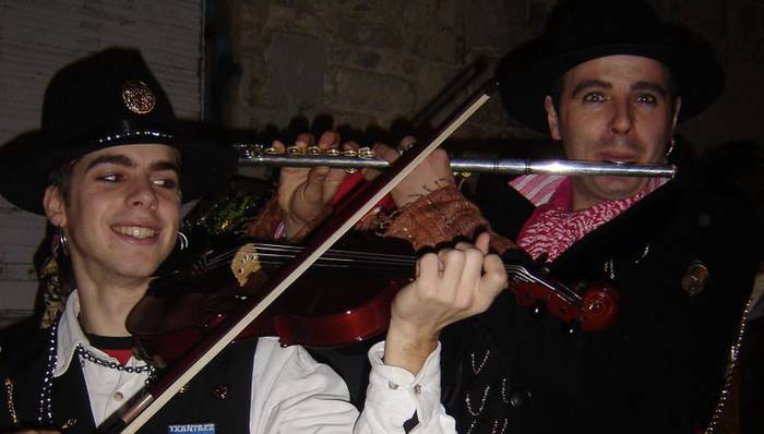 Kauteroek hartuko dute Iruñea