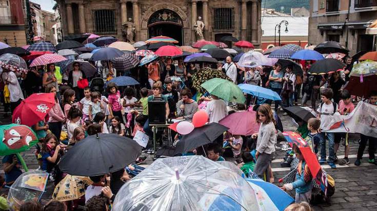 Aterpea eskatu dute San Frantzisko ikastetxerako