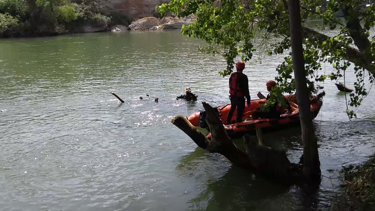 Itota hil da Ebro ibaira apirilaren 5ean autoarekin erori zen gizona