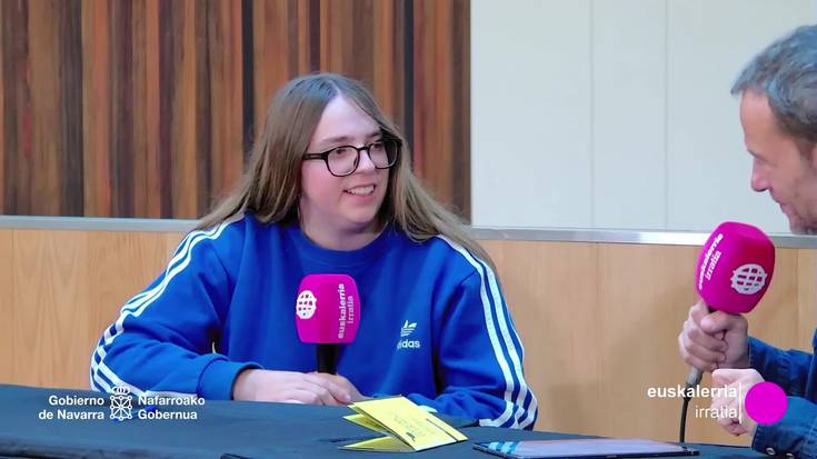 Oihana Aranbarri: “Informazioak Frankfurteko zerbitzarietara nola bidatzen duen erakusten diegu ikasleei”