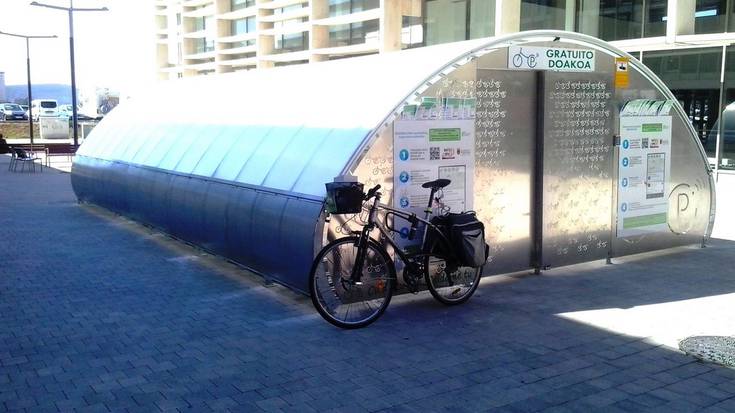 Bizikletendako parking sare berria osatuko du Iruñeko udalak