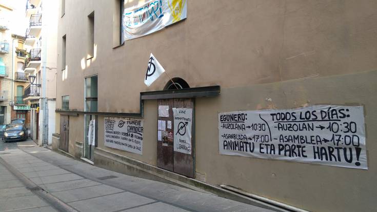 Etxebizitza sozialak eginen dituzte Lizarrako ospitale zaharreko eraikinean