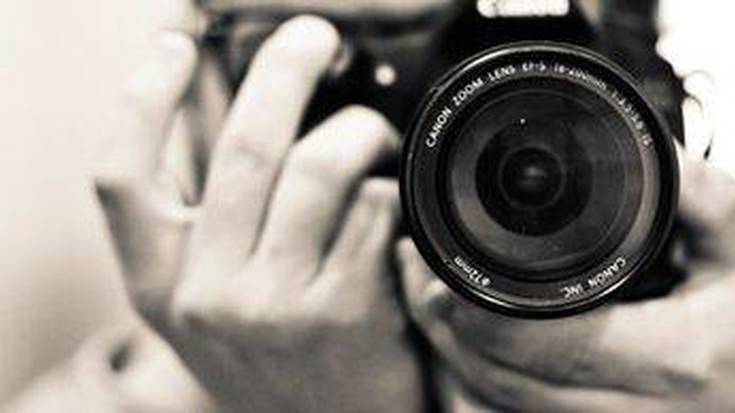 Oraindik badira plazak larunbatean hasiko den argazkilaritza ikastarorako