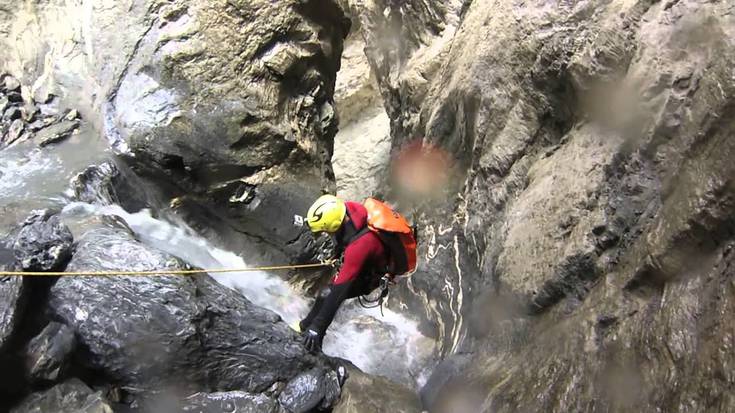 Nafarroako hiru gazte zendu dira Alpeetan gertatutako istripu batean