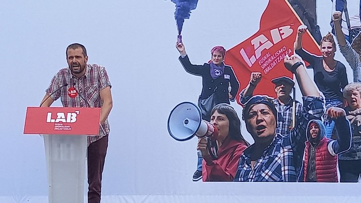 Igor Arroyo: “Patronalak etekin bikoitza ateratzen digu langileoi, laborala eta etxebizitzarena”