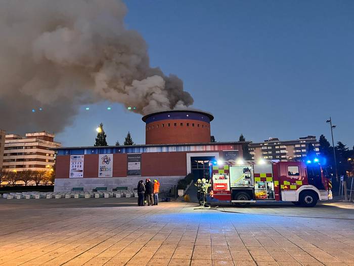 Planetarioko dorrea ez dutela eraitsi beharko dio txosten teknikoak