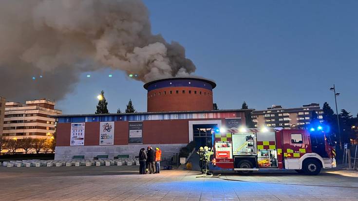 Planetarioko dorrea ez dutela eraitsi beharko dio txosten teknikoak