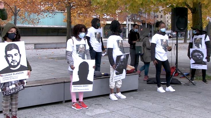 Elhadji Ndiaye gogoratu dute Iruñean, haren heriotzaren laugarren urteurrenean