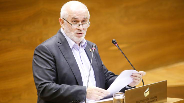 Idazkari tekniko nagusia "berme juridiko handiagoa" lortzeko ordezkatu du Mendozak